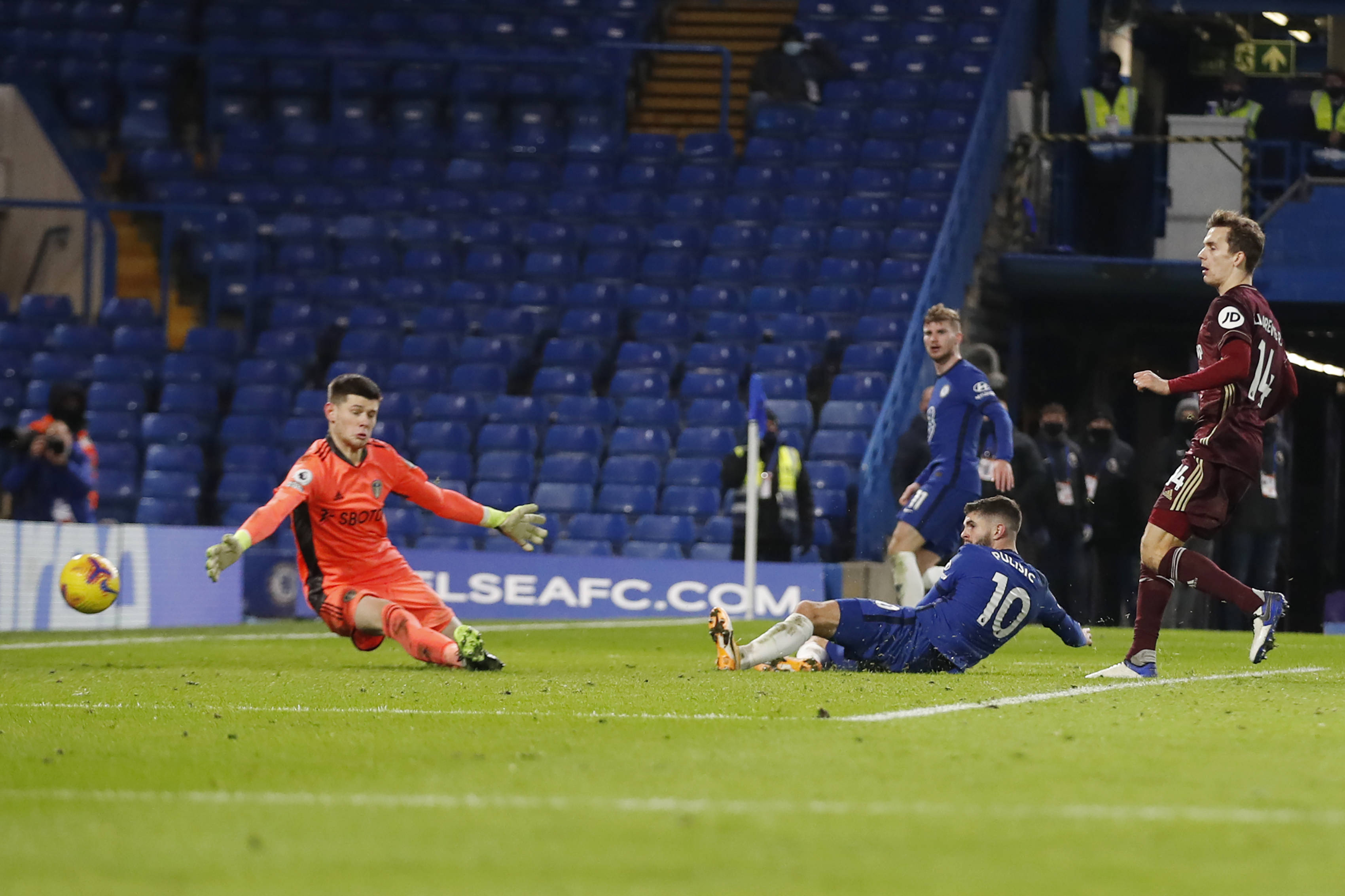 他们需要在 他们需要在